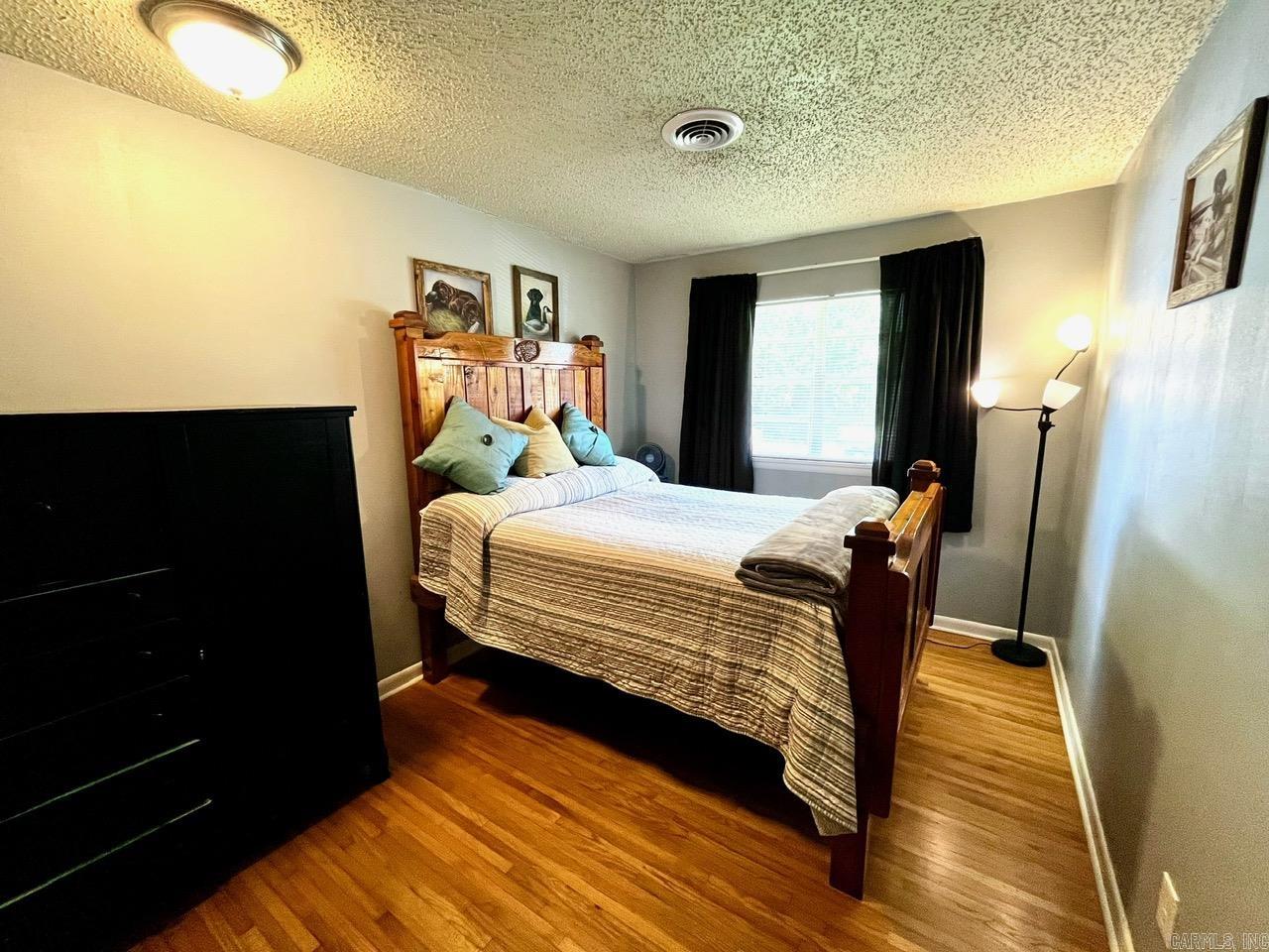 SHADY BROOK - Residential