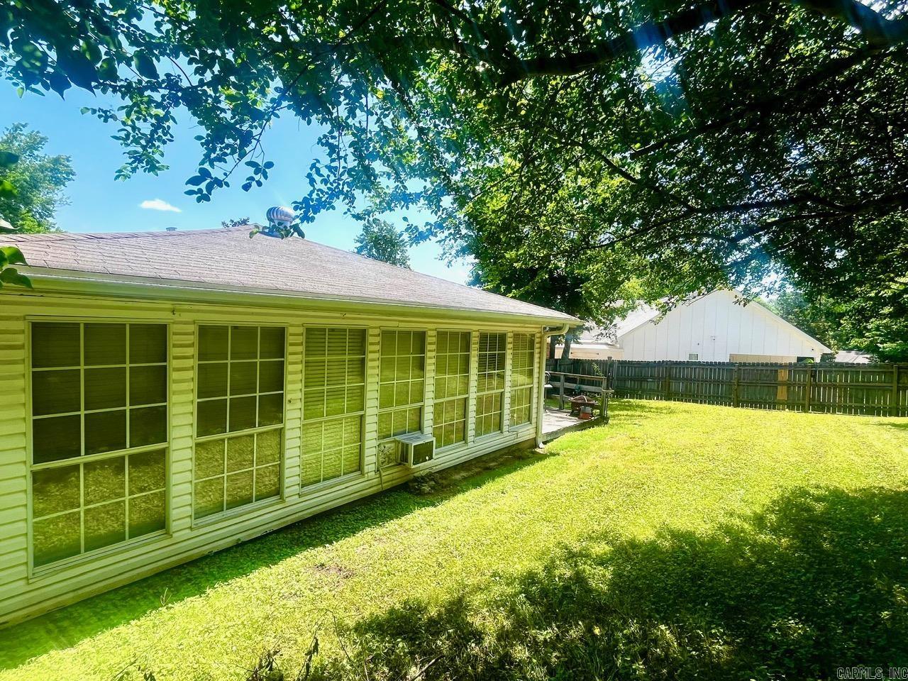 SHADY BROOK - Residential