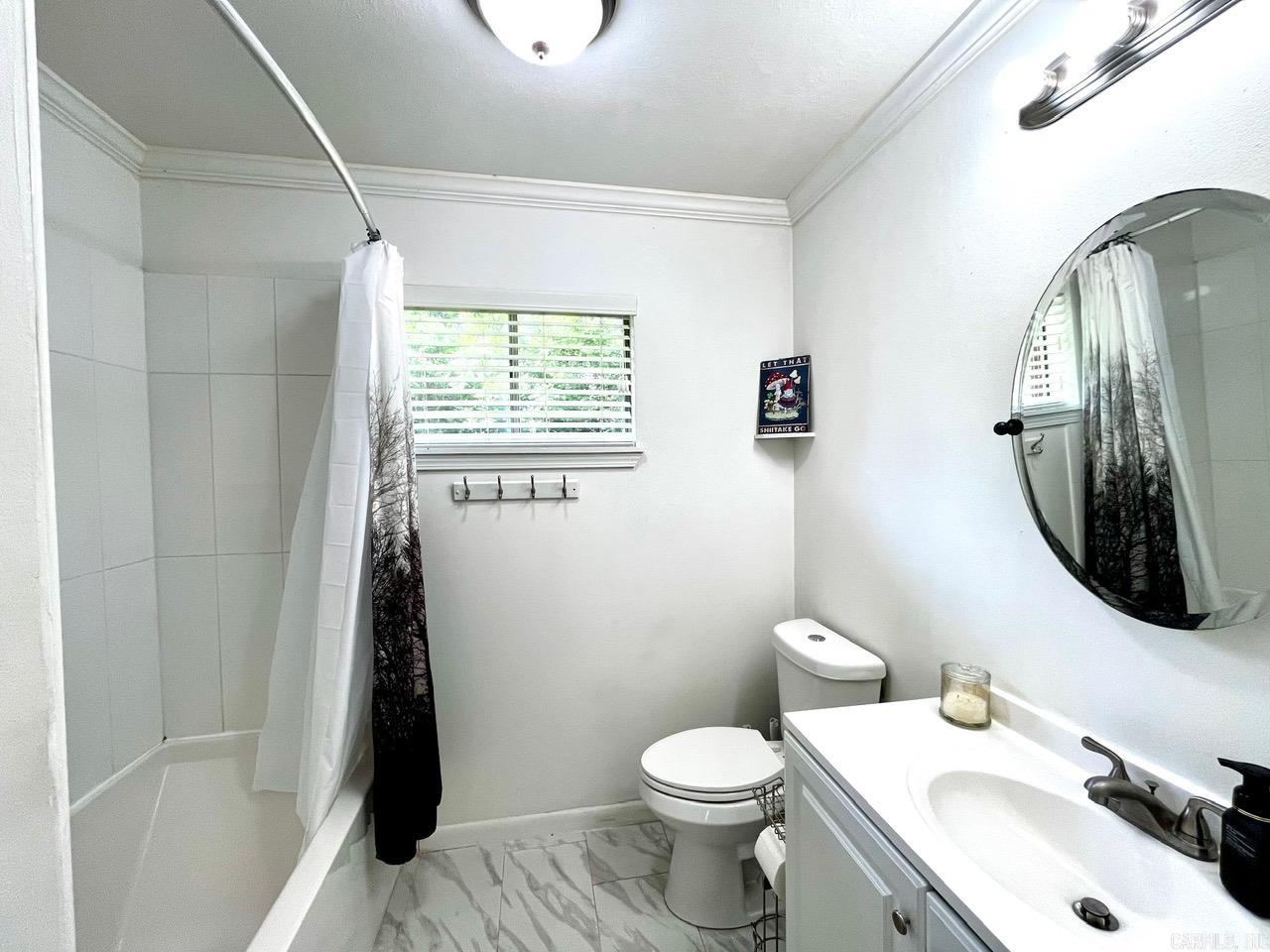 SHADY BROOK - Residential