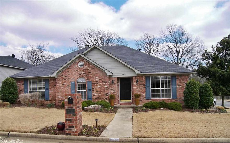 Impeccably maintained 1-level patio home in desirable neighborhood. Too many updates to list, but highlights include elegant plantation shutters, hardwoods & 24" porcelain tile, remod. kitchen w/granite countertops, custom cabinets, SS appliances, gas stove. Family room has vaulted ceiling w/FP & gas logs. Split BR plan. Beautiful courtyard features concrete-stamped patio w/water feature, privacy fence - a lovely outdoor living space. Washer/dryer/refrigerator convey. This home is a treat to list!