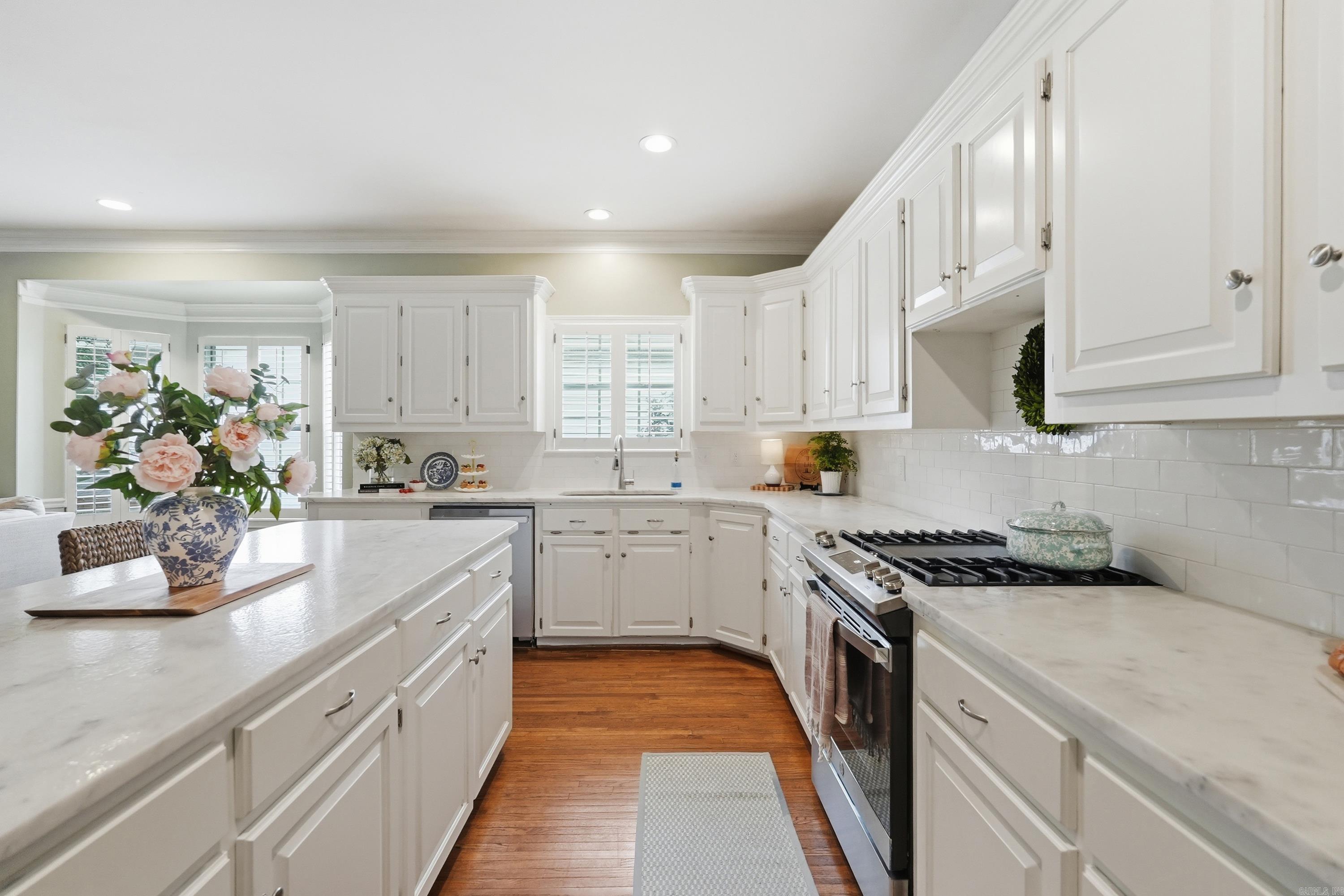 PLEASANT VALLEY MANOR - Residential