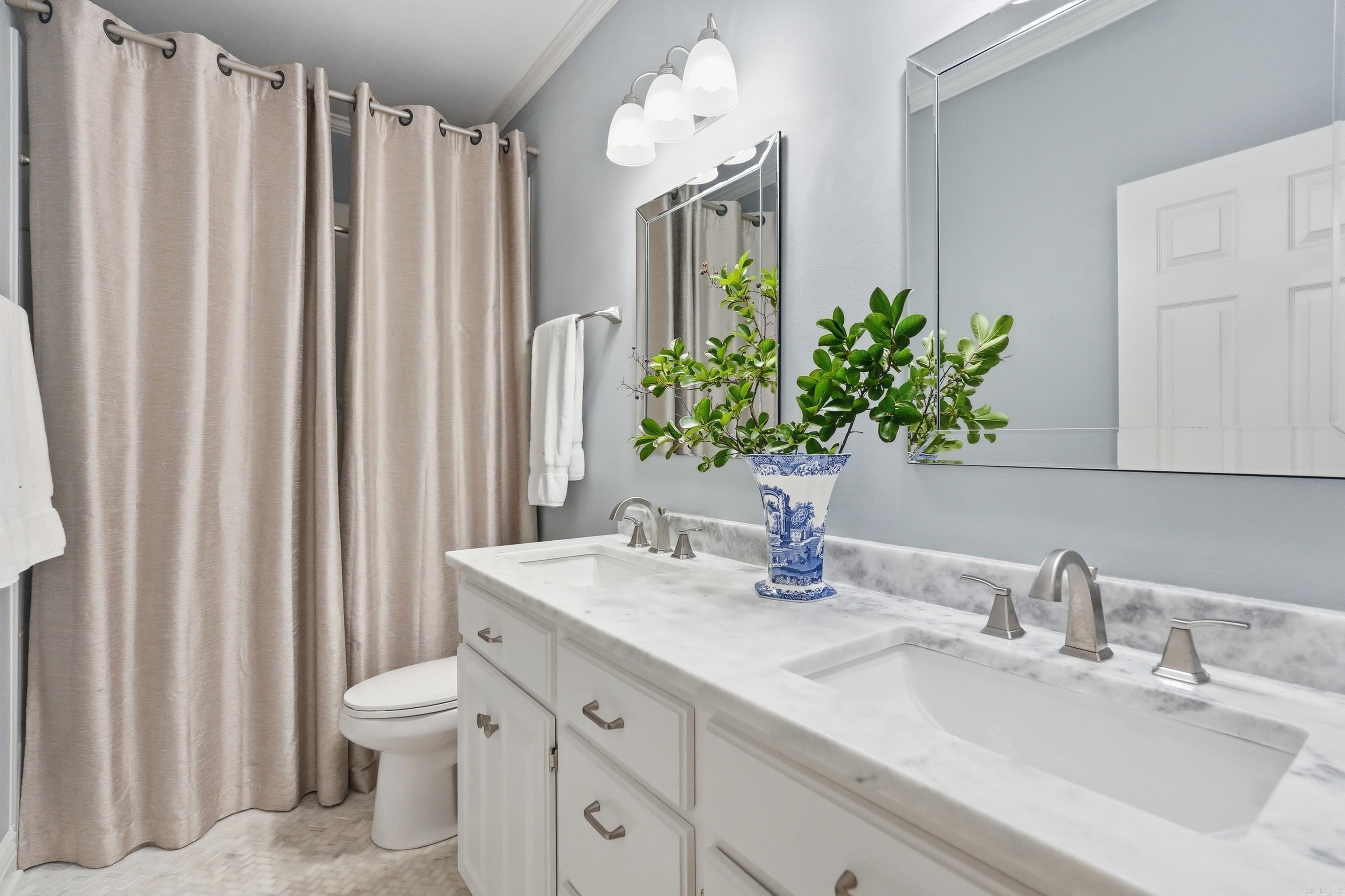 PLEASANT VALLEY MANOR - Residential