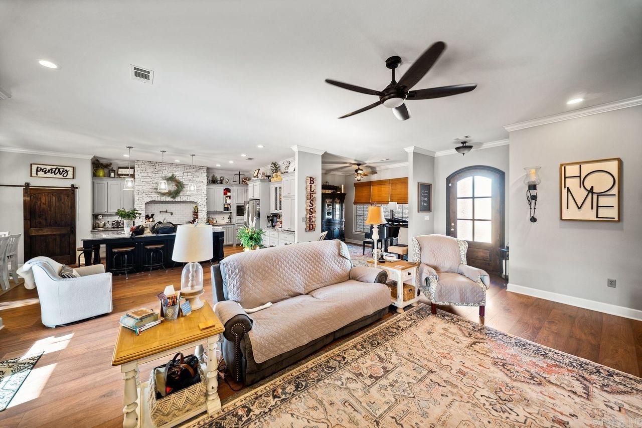 ROLLING MEADOW ESTATES - Residential