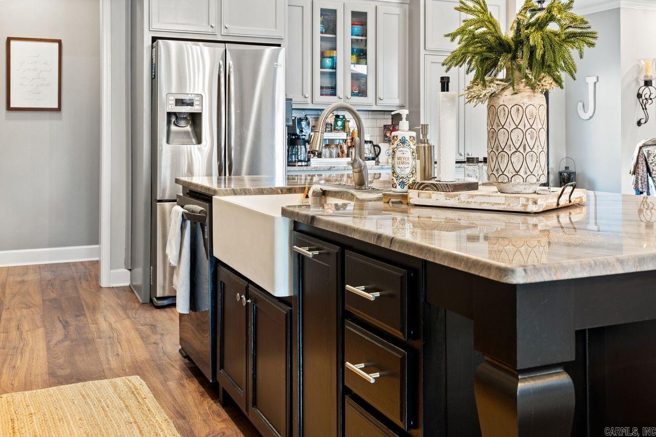 ROLLING MEADOW ESTATES - Residential