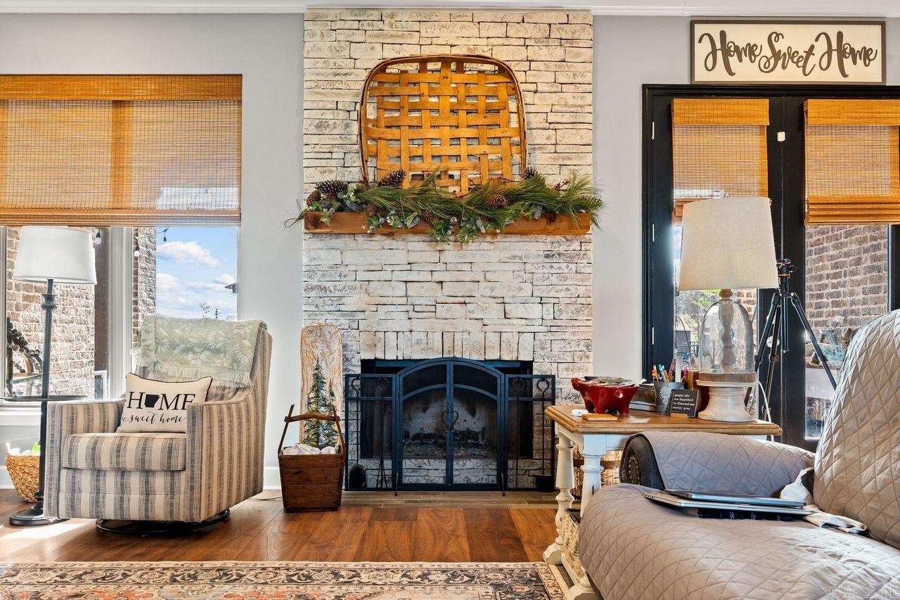 ROLLING MEADOW ESTATES - Residential