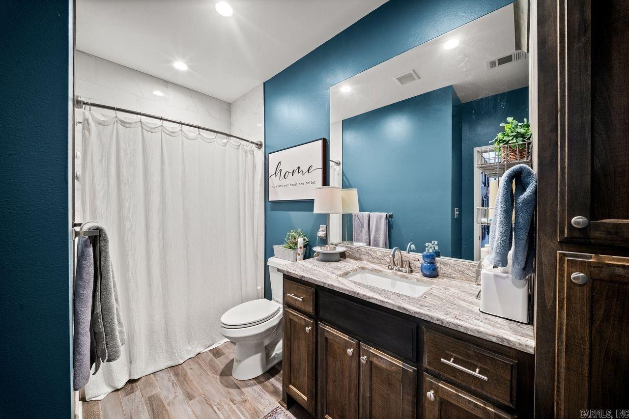 ROLLING MEADOW ESTATES - Residential