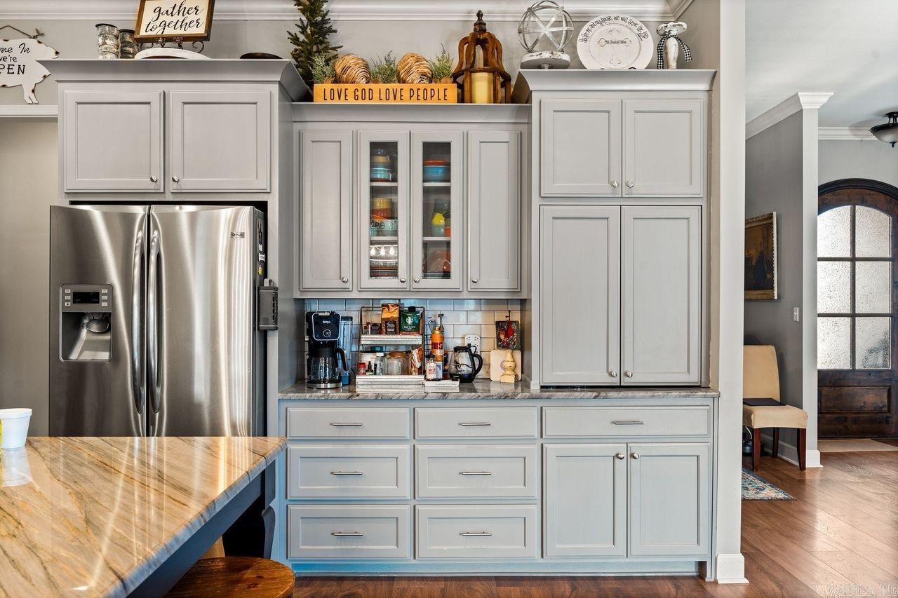 ROLLING MEADOW ESTATES - Residential