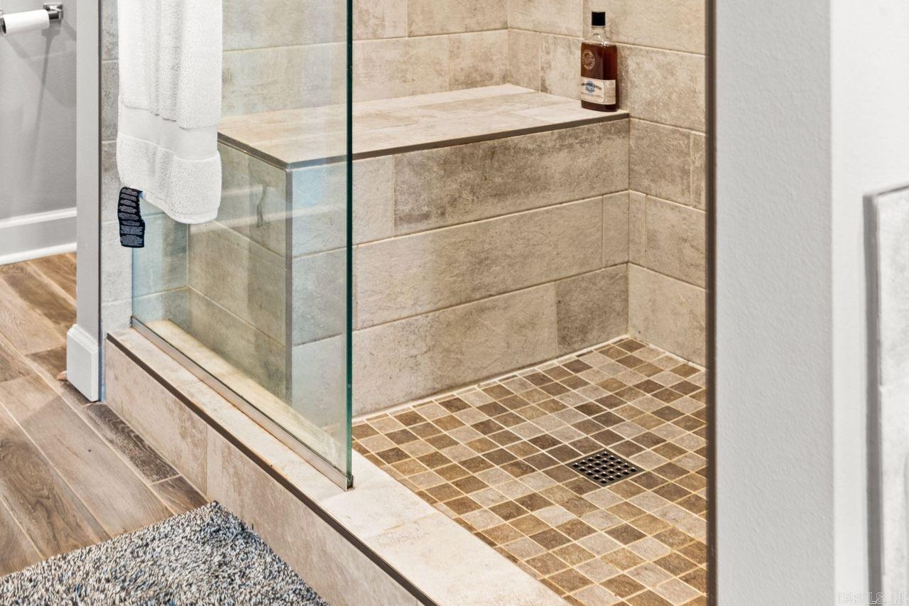 ROLLING MEADOW ESTATES - Residential