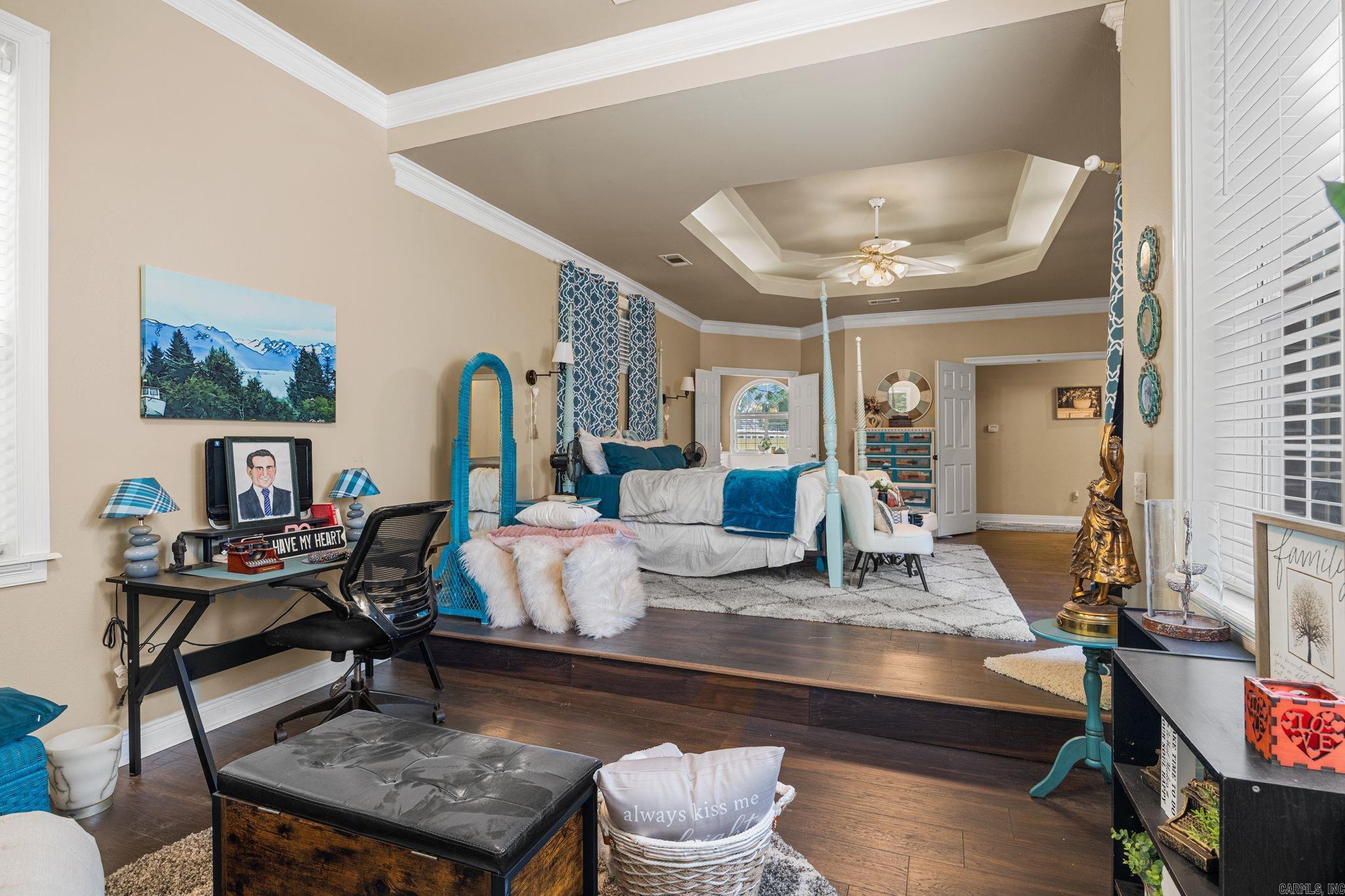 WOODMEADE - Residential