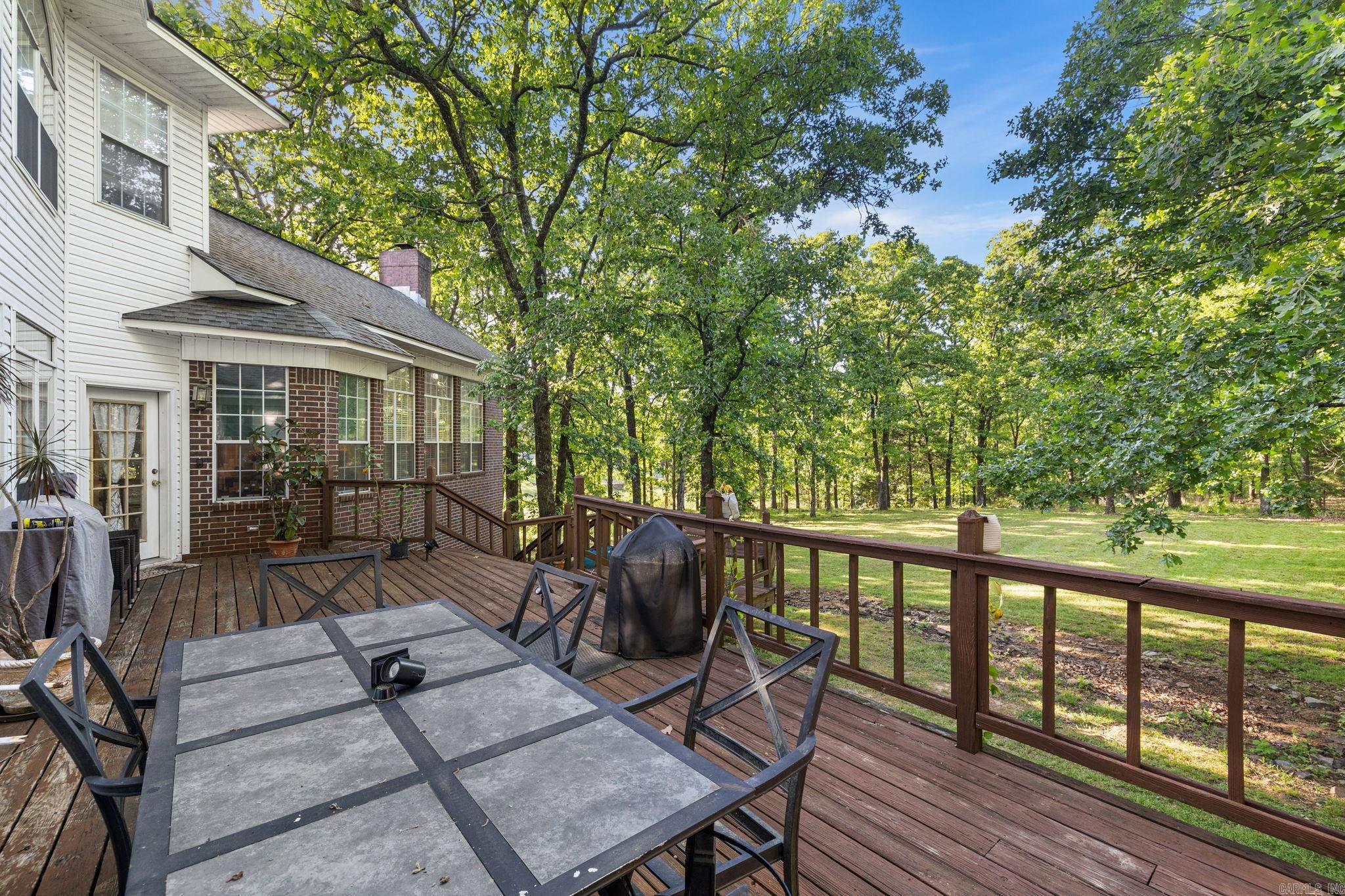 WOODMEADE - Residential