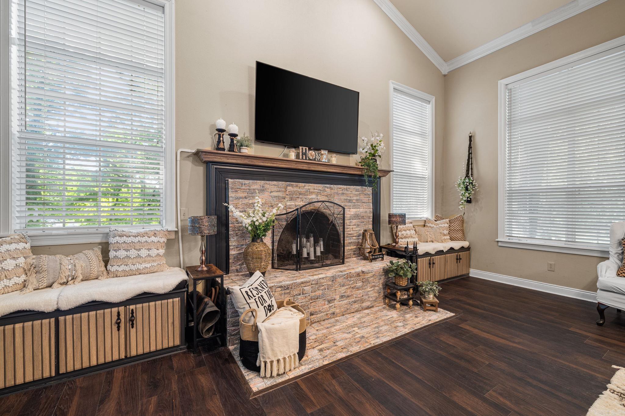 WOODMEADE - Residential