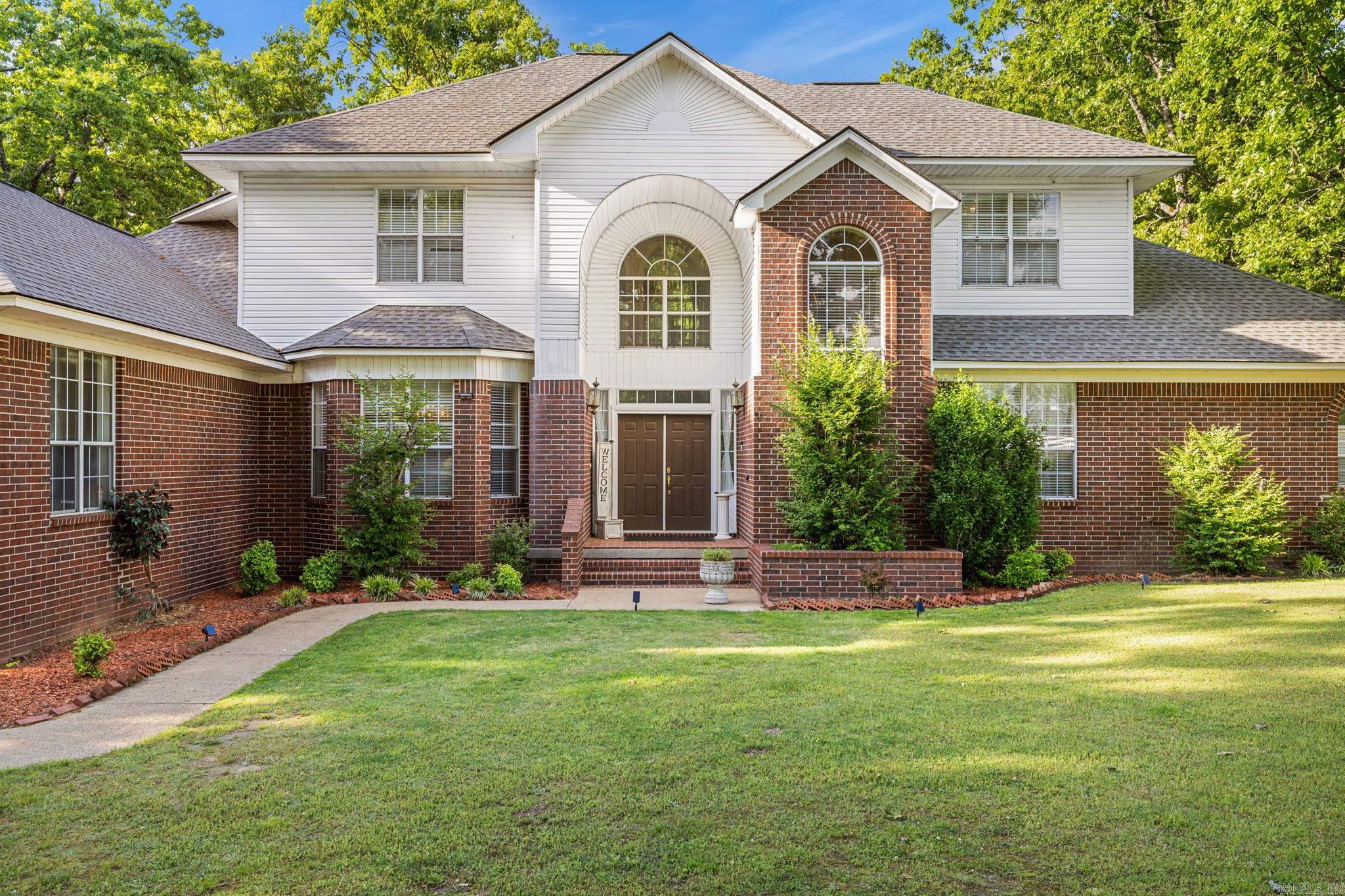 WOODMEADE - Residential