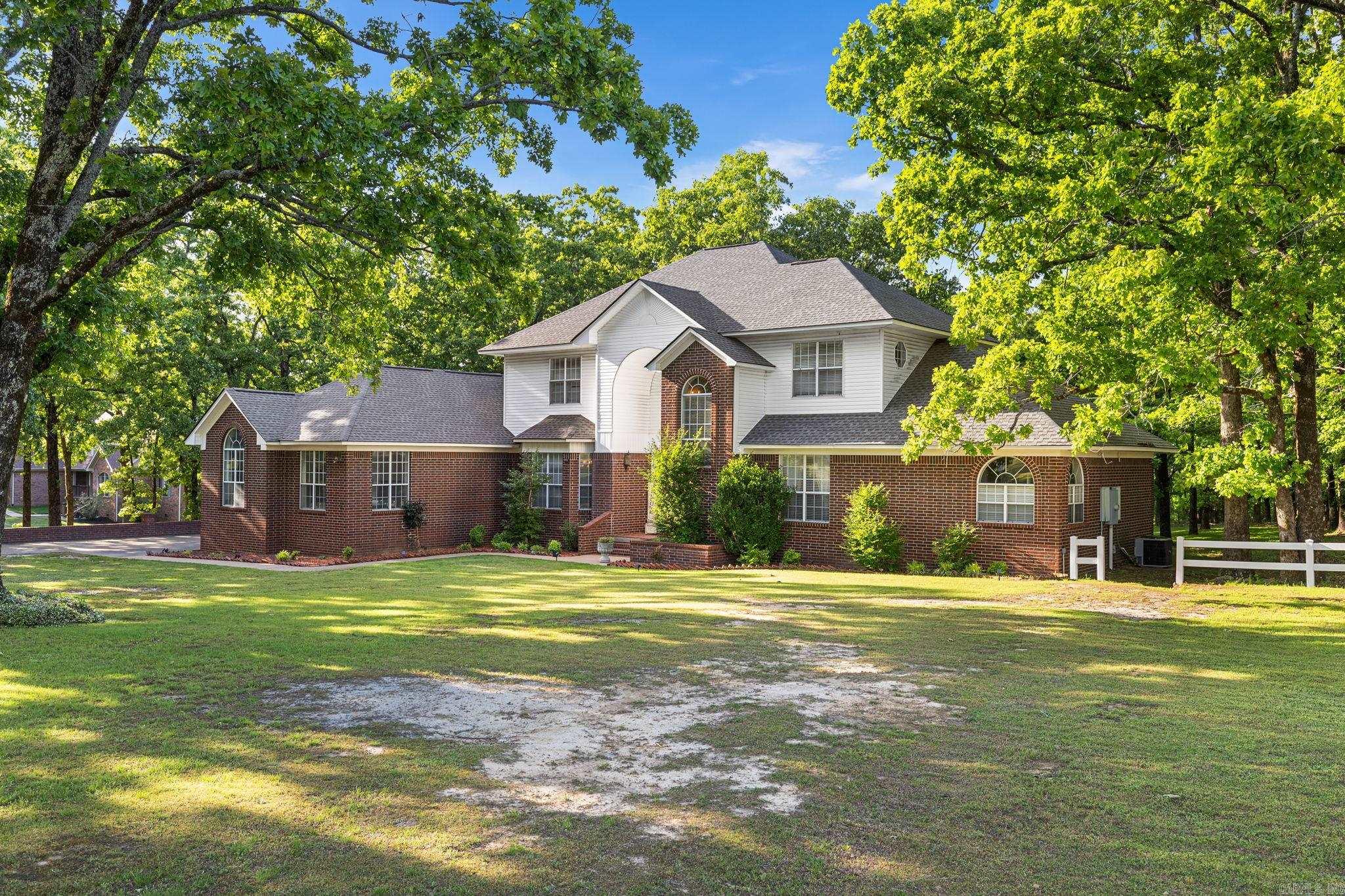 WOODMEADE - Residential