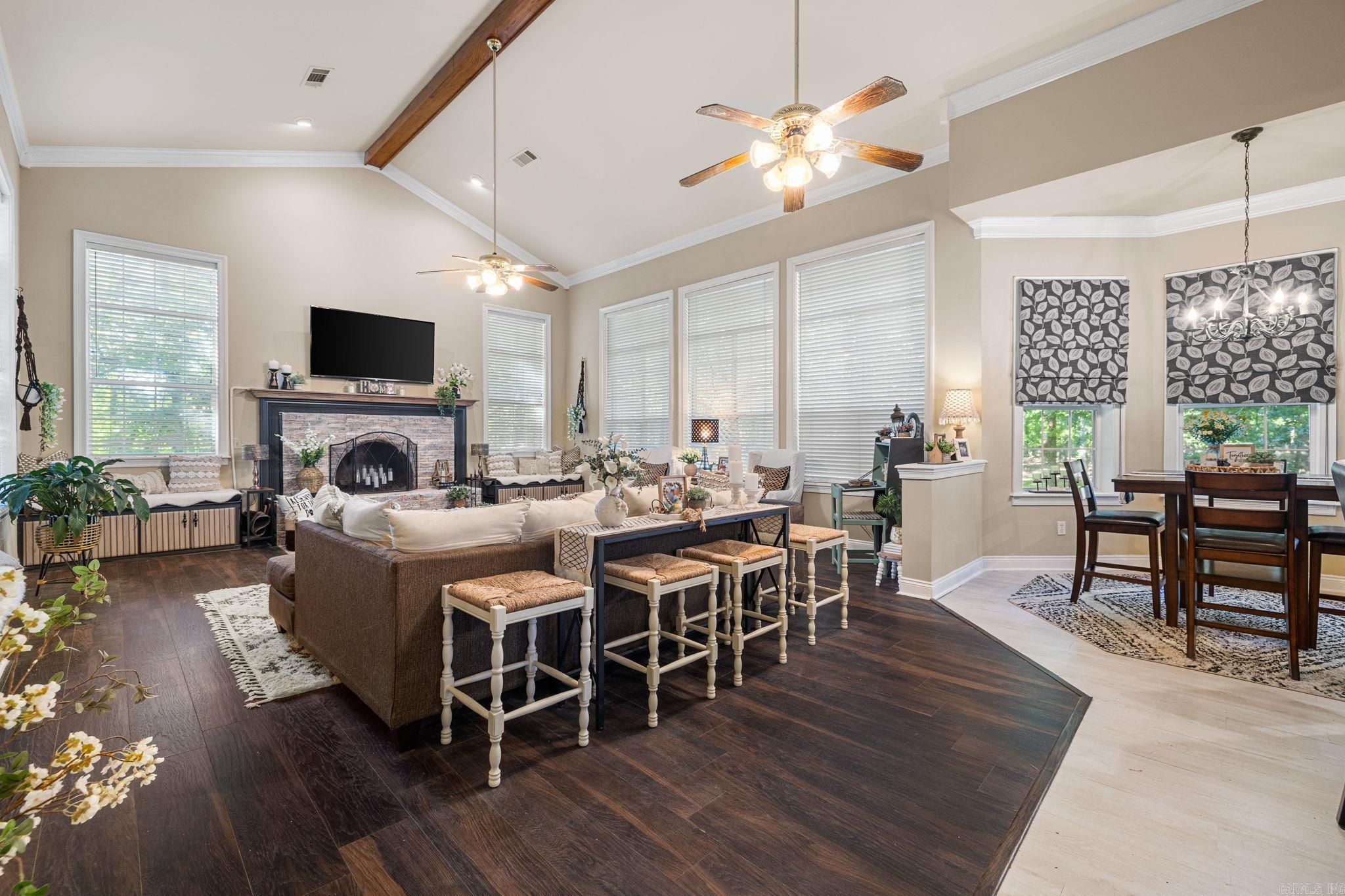 WOODMEADE - Residential