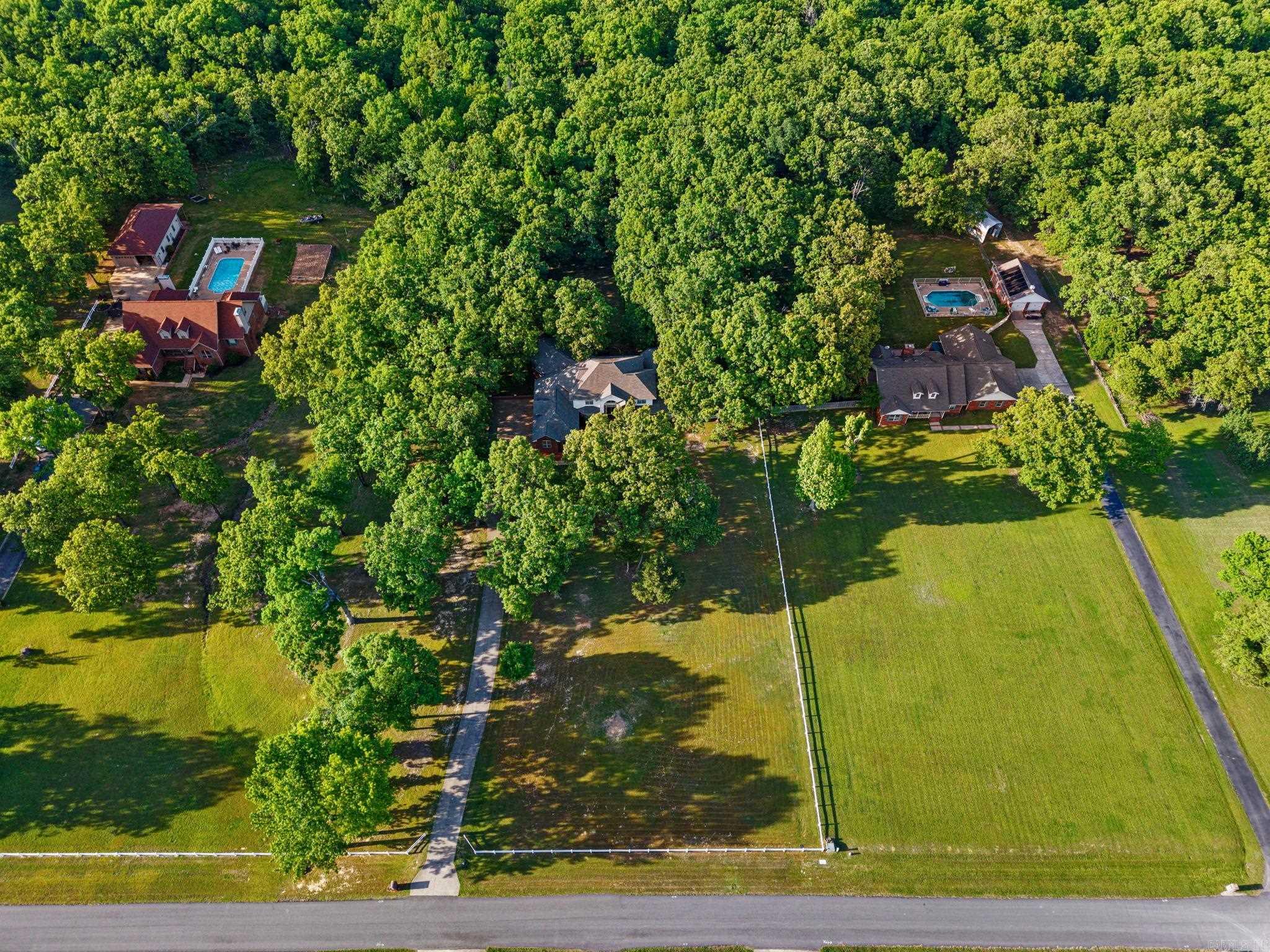 WOODMEADE - Residential