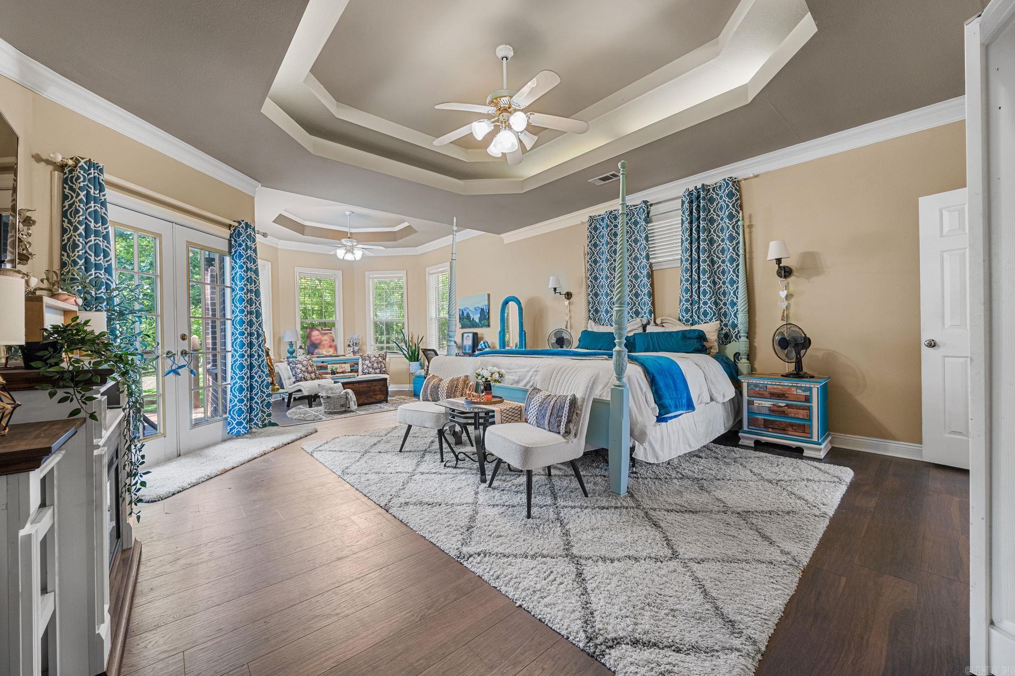WOODMEADE - Residential