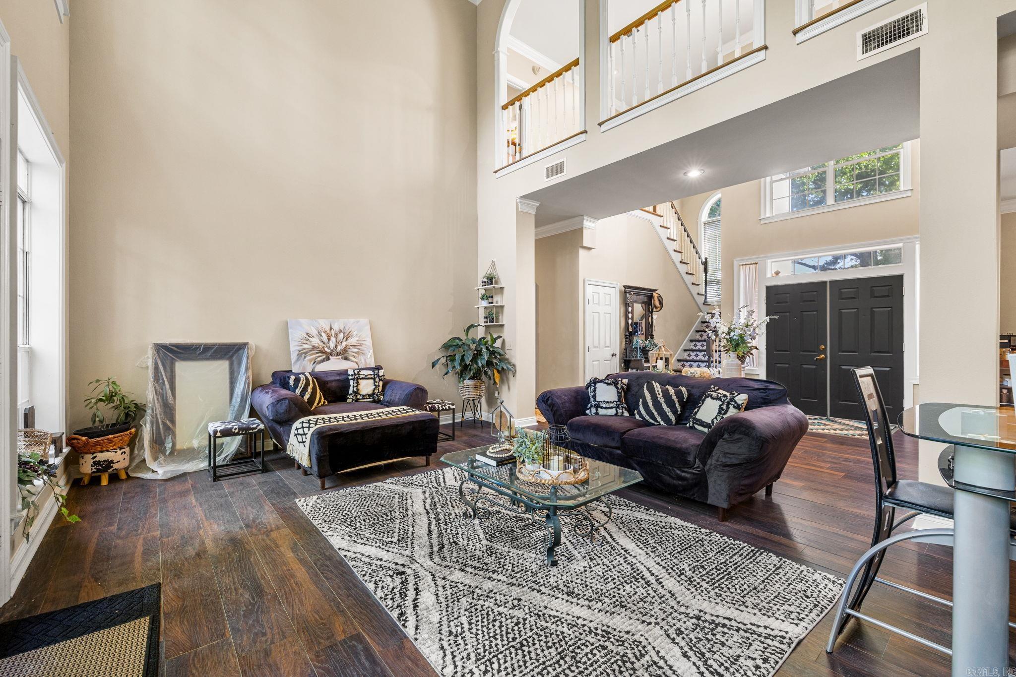 WOODMEADE - Residential