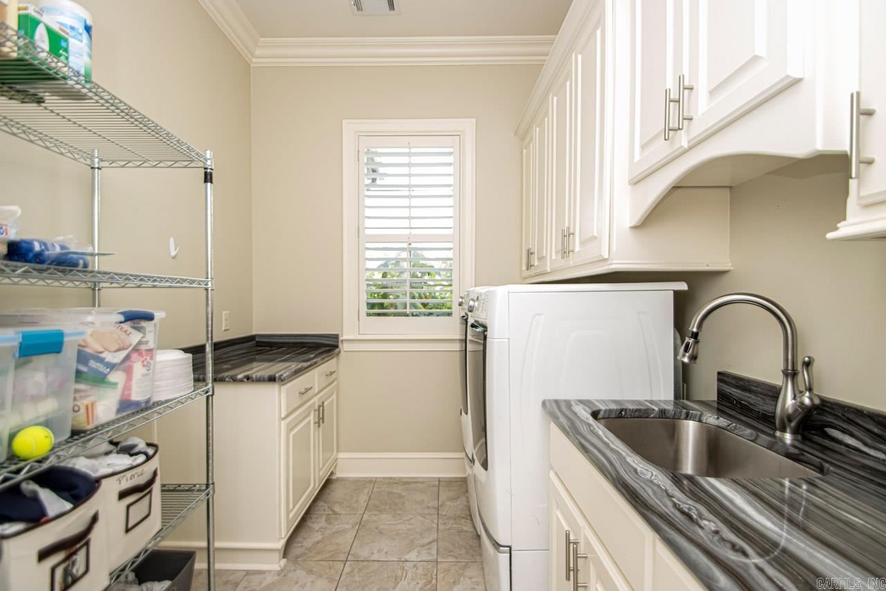WOODLANDS EDGE - Residential