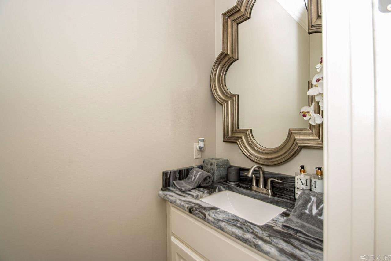 WOODLANDS EDGE - Residential