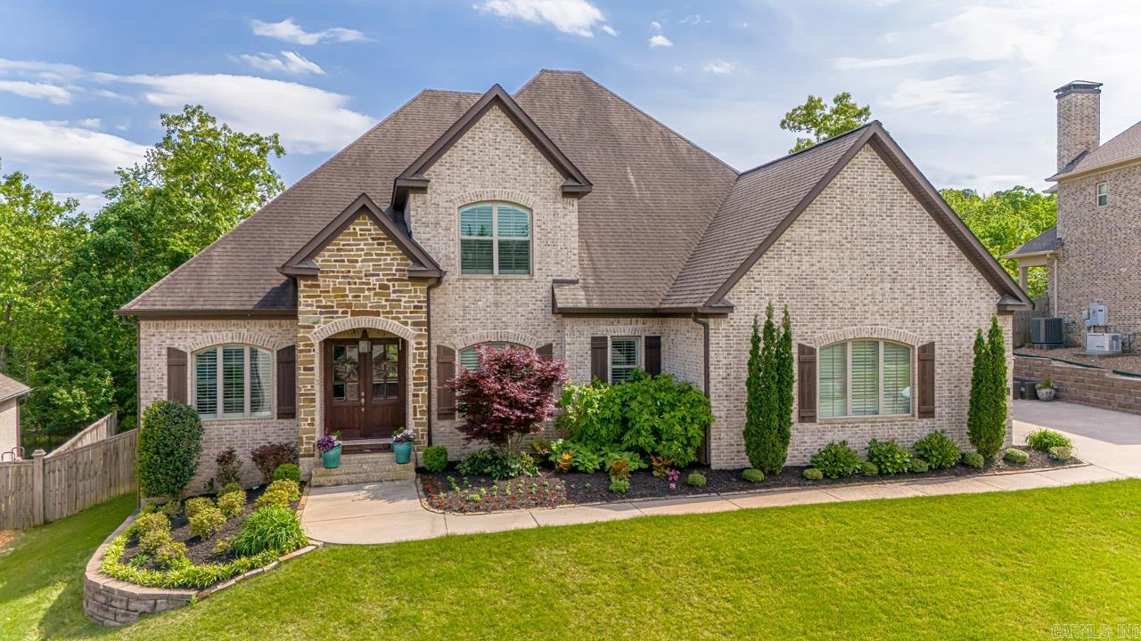 WOODLANDS EDGE - Residential