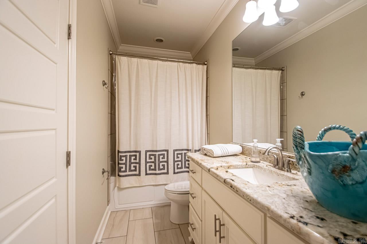 WOODLANDS EDGE - Residential