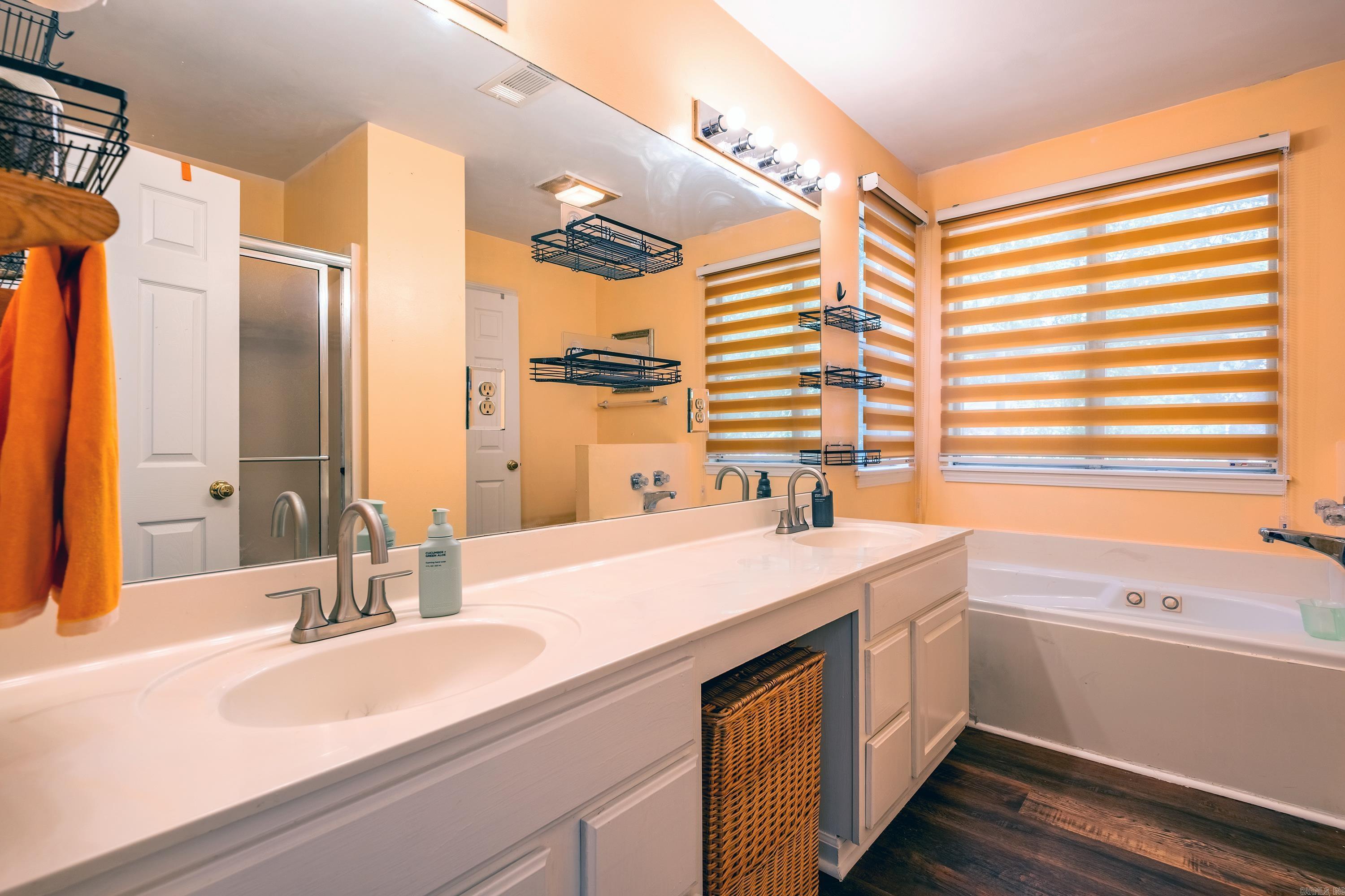 CHERRY CREEK ADDN - Residential