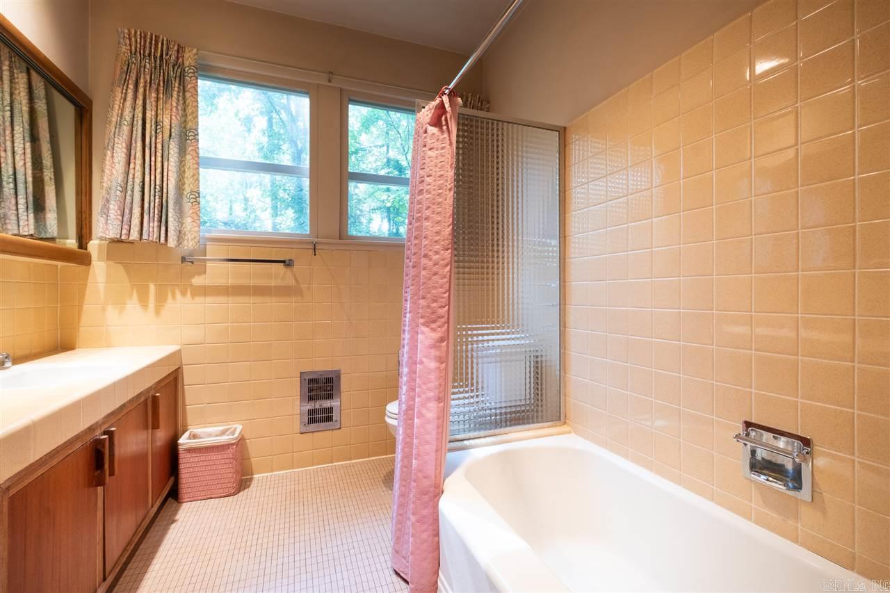 DOYLES PLACE - Residential