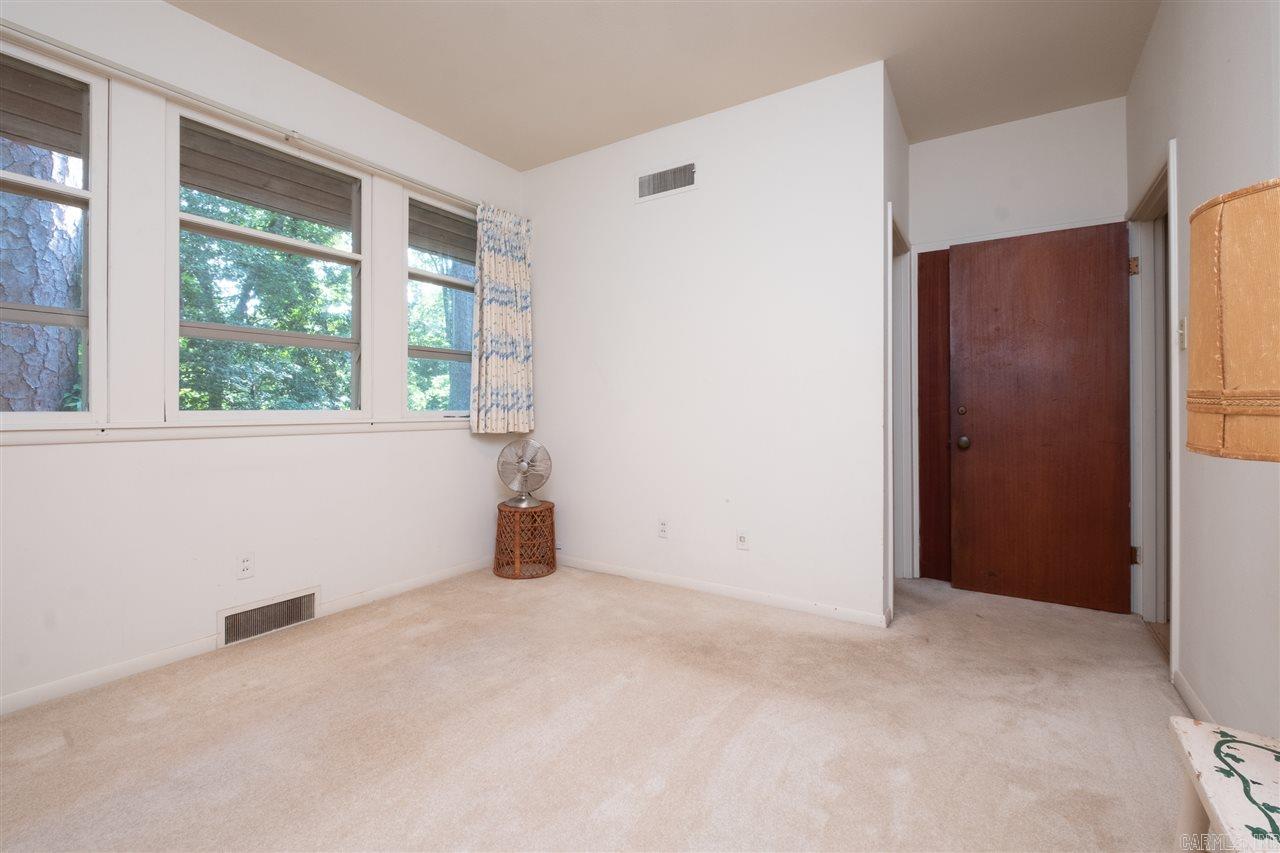 DOYLES PLACE - Residential