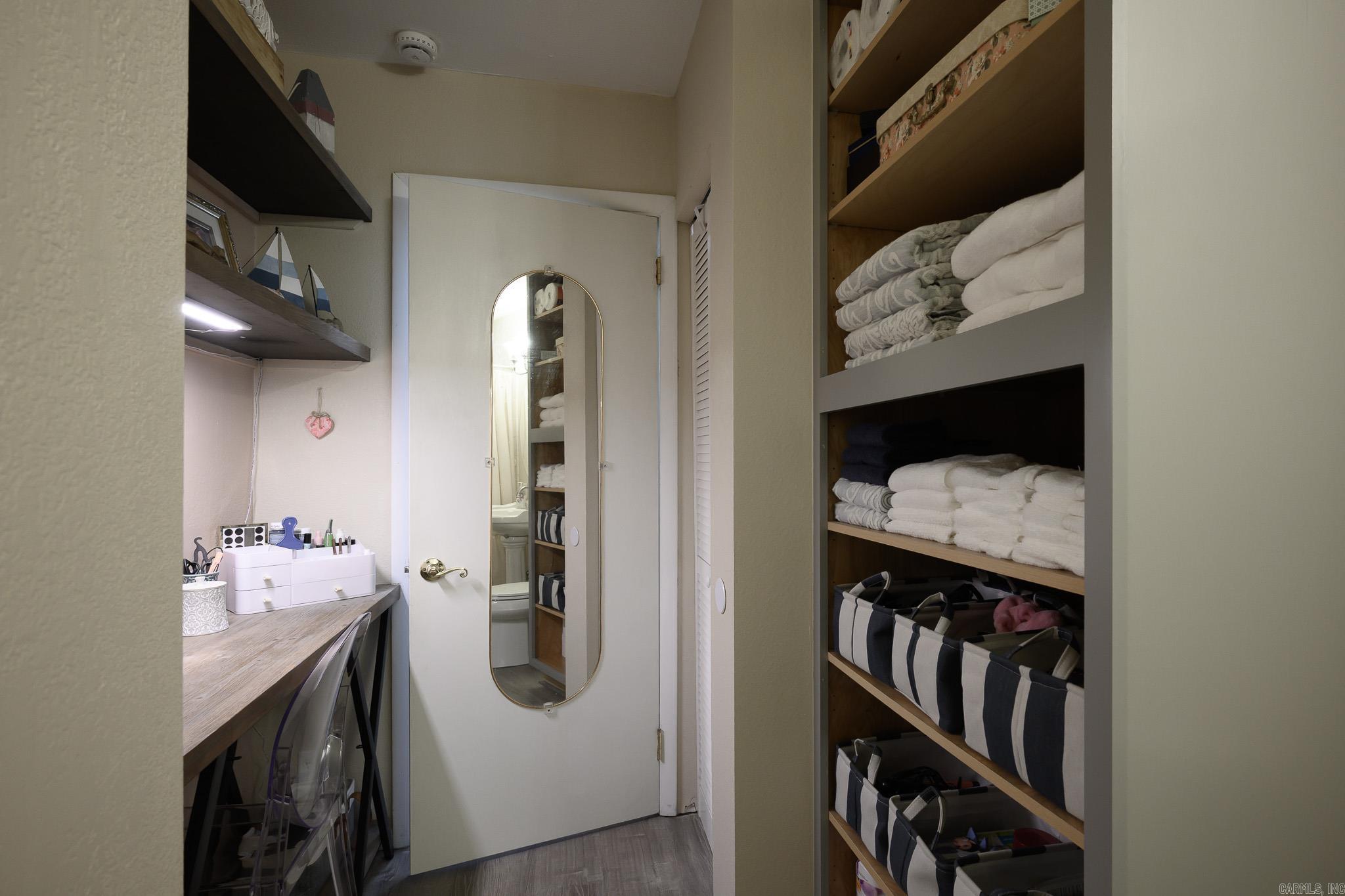 Lake Mena - Residential