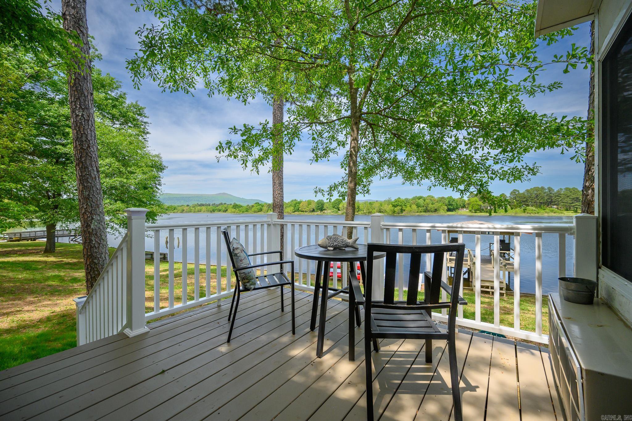 Lake Mena - Residential