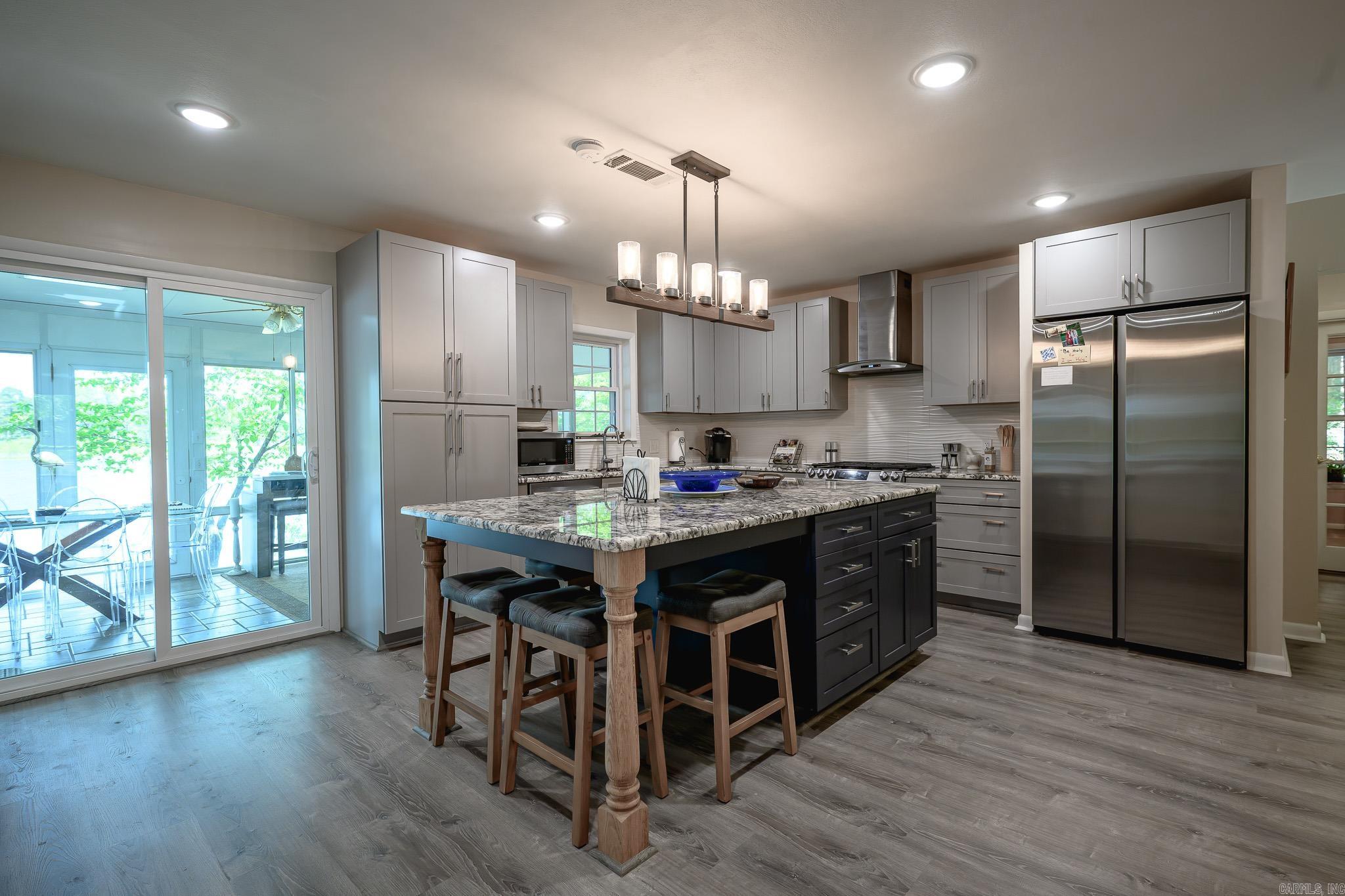 Lake Mena - Residential