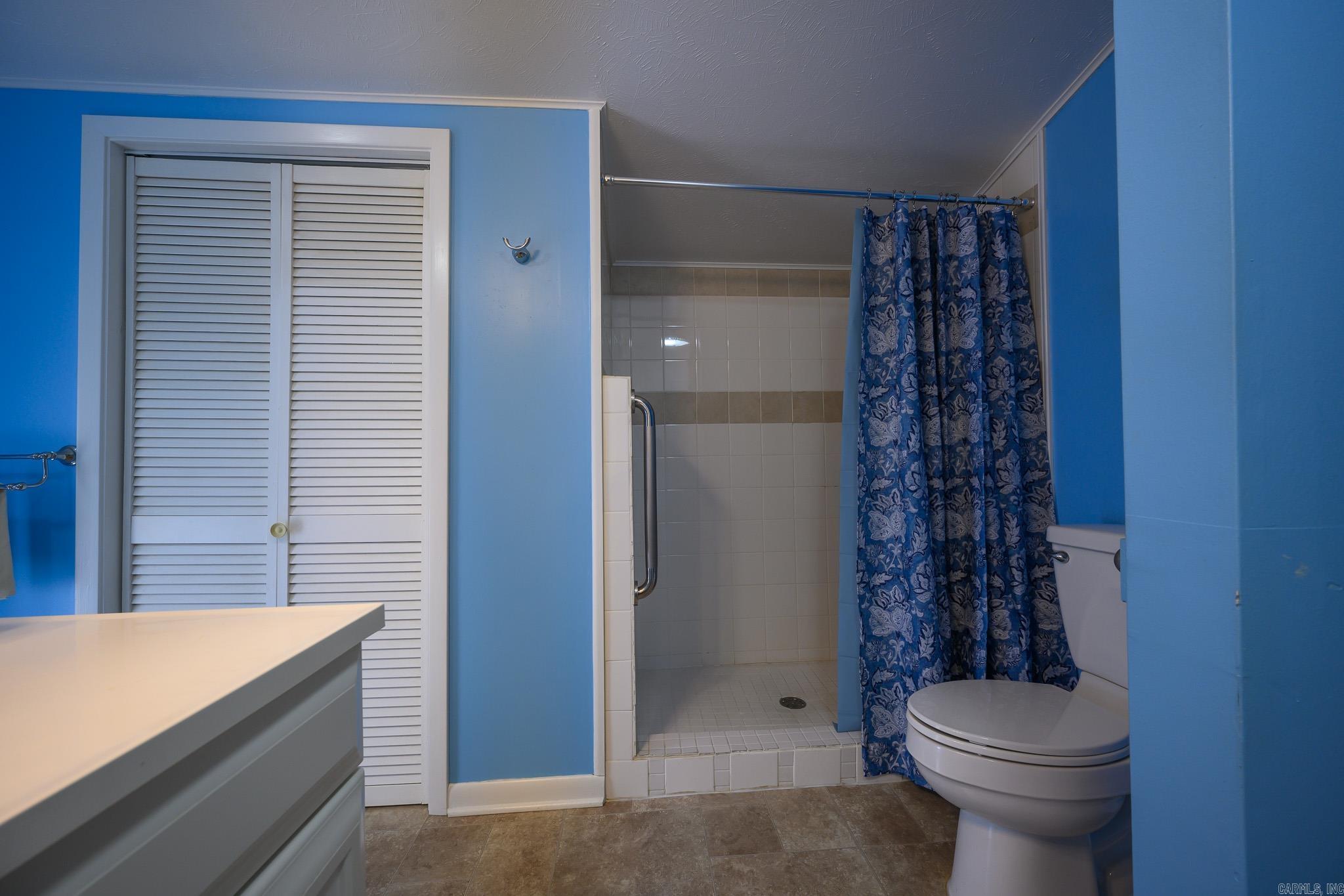 Lake Mena - Residential