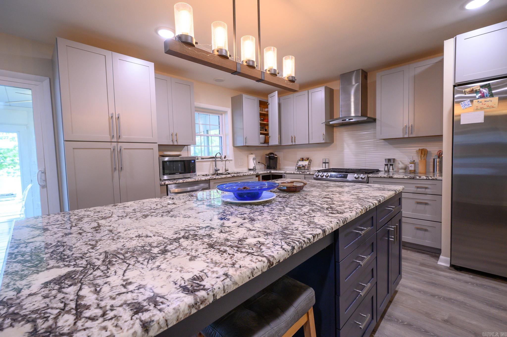 Lake Mena - Residential