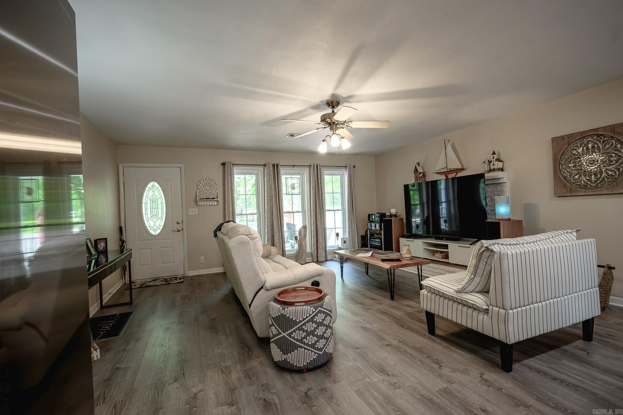 Lake Mena - Residential