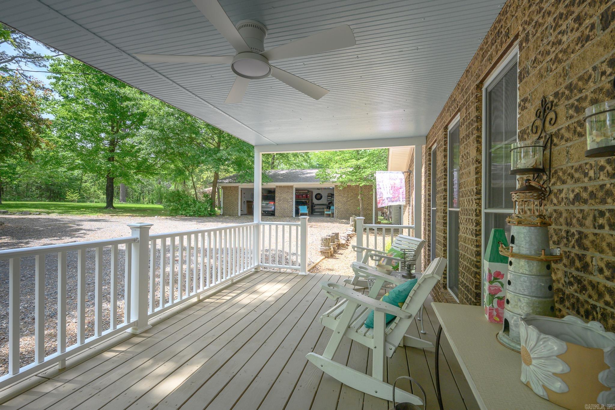 Lake Mena - Residential