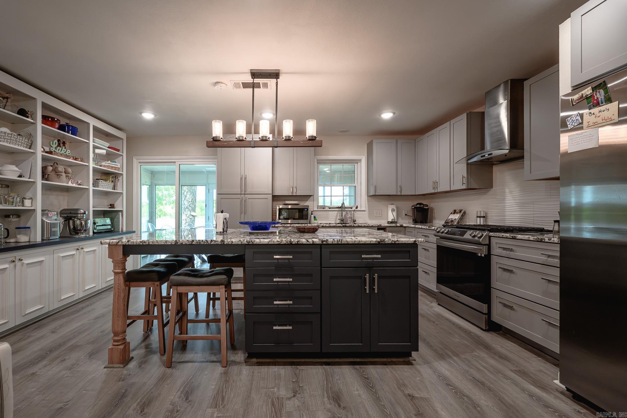 Lake Mena - Residential