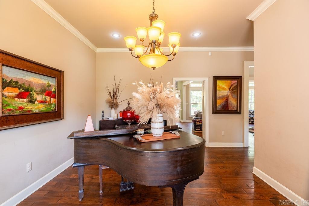 SOUTHERN HILLS EST - Residential