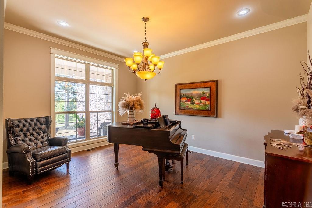 SOUTHERN HILLS EST - Residential