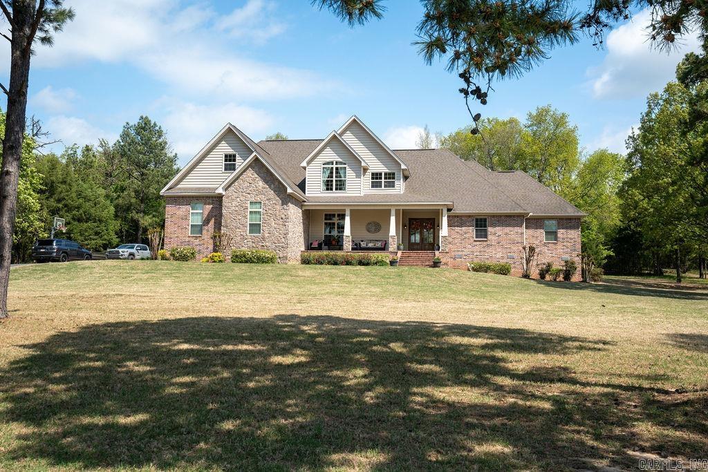 SOUTHERN HILLS EST - Residential