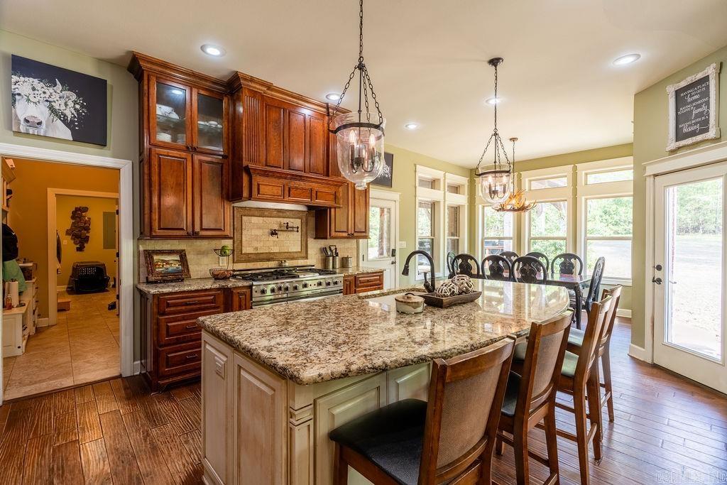 SOUTHERN HILLS EST - Residential