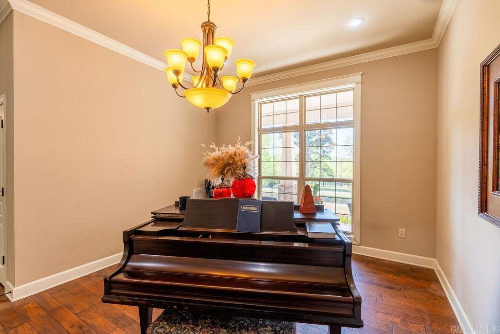 SOUTHERN HILLS EST - Residential