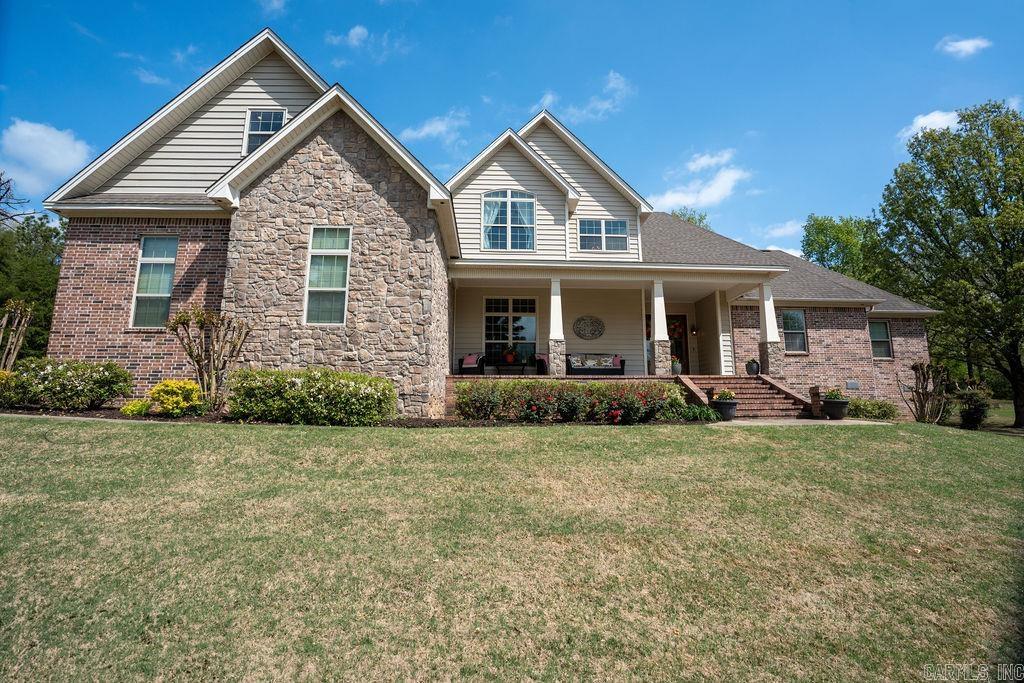 SOUTHERN HILLS EST - Residential