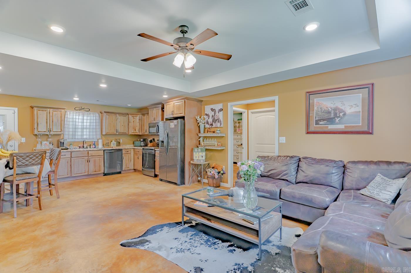 RIDGEFIELD ESTATES - Residential