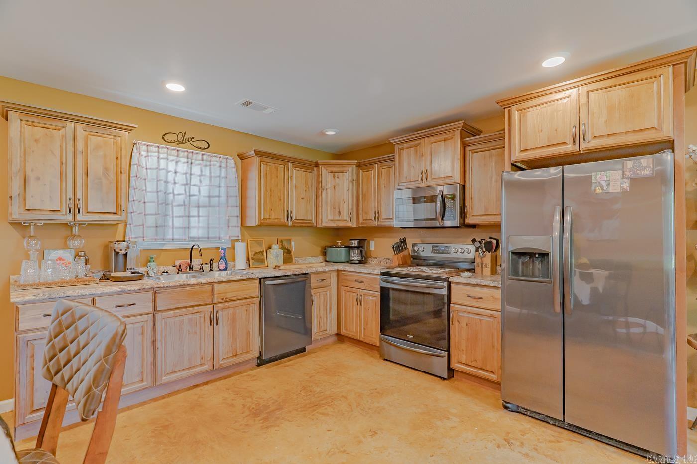 RIDGEFIELD ESTATES - Residential