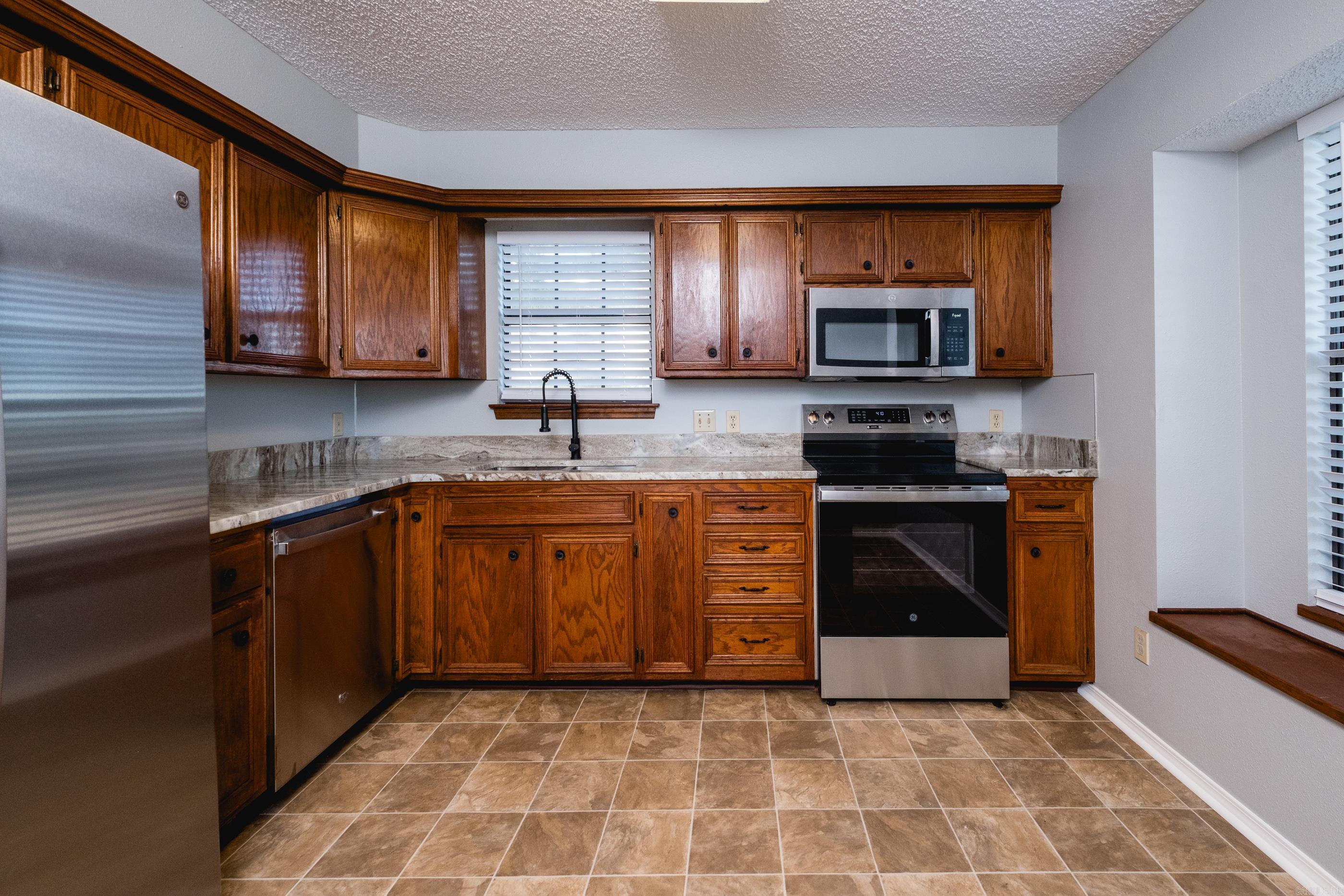 OTTER CREEK COMMUNITY - Residential