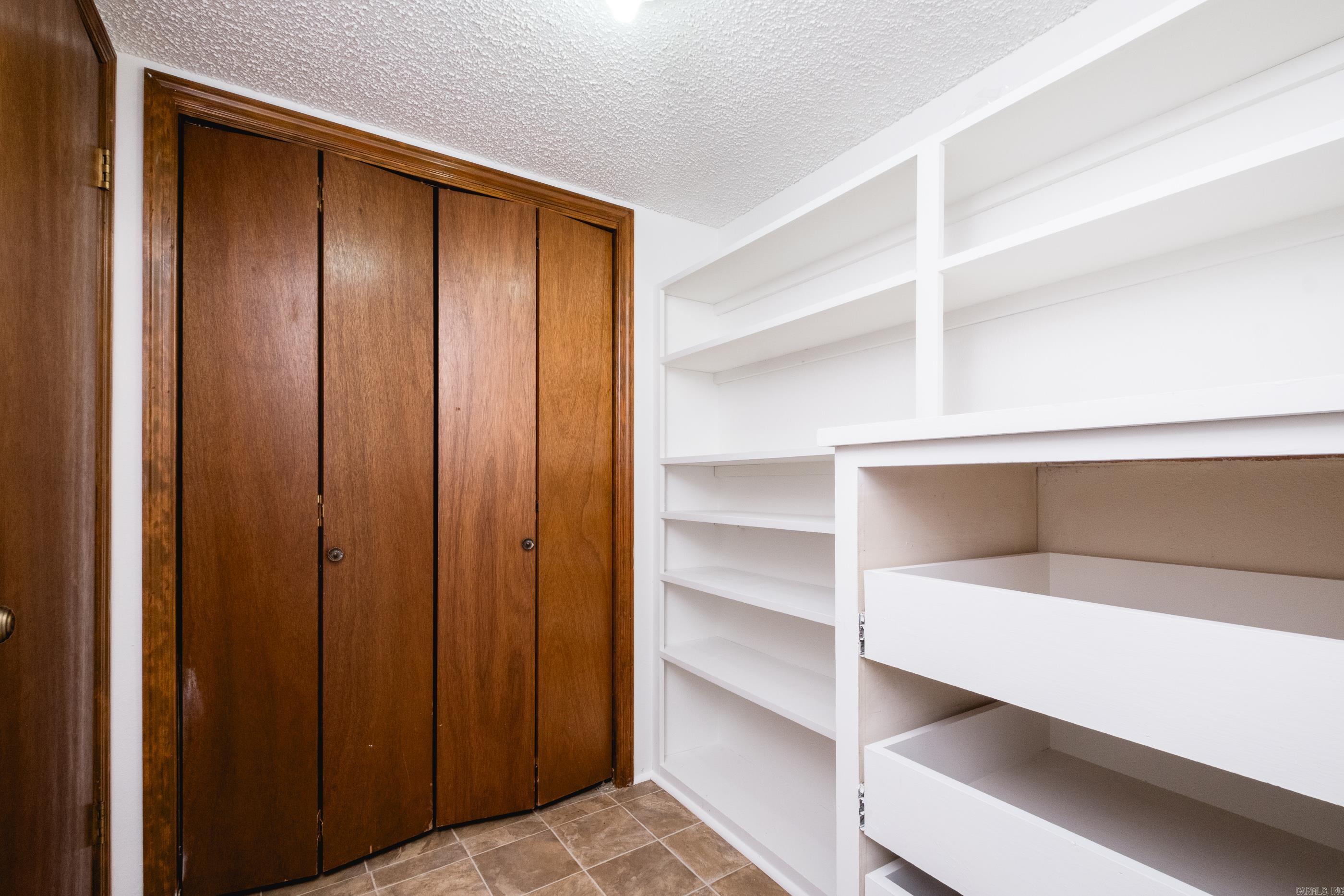 OTTER CREEK COMMUNITY - Residential