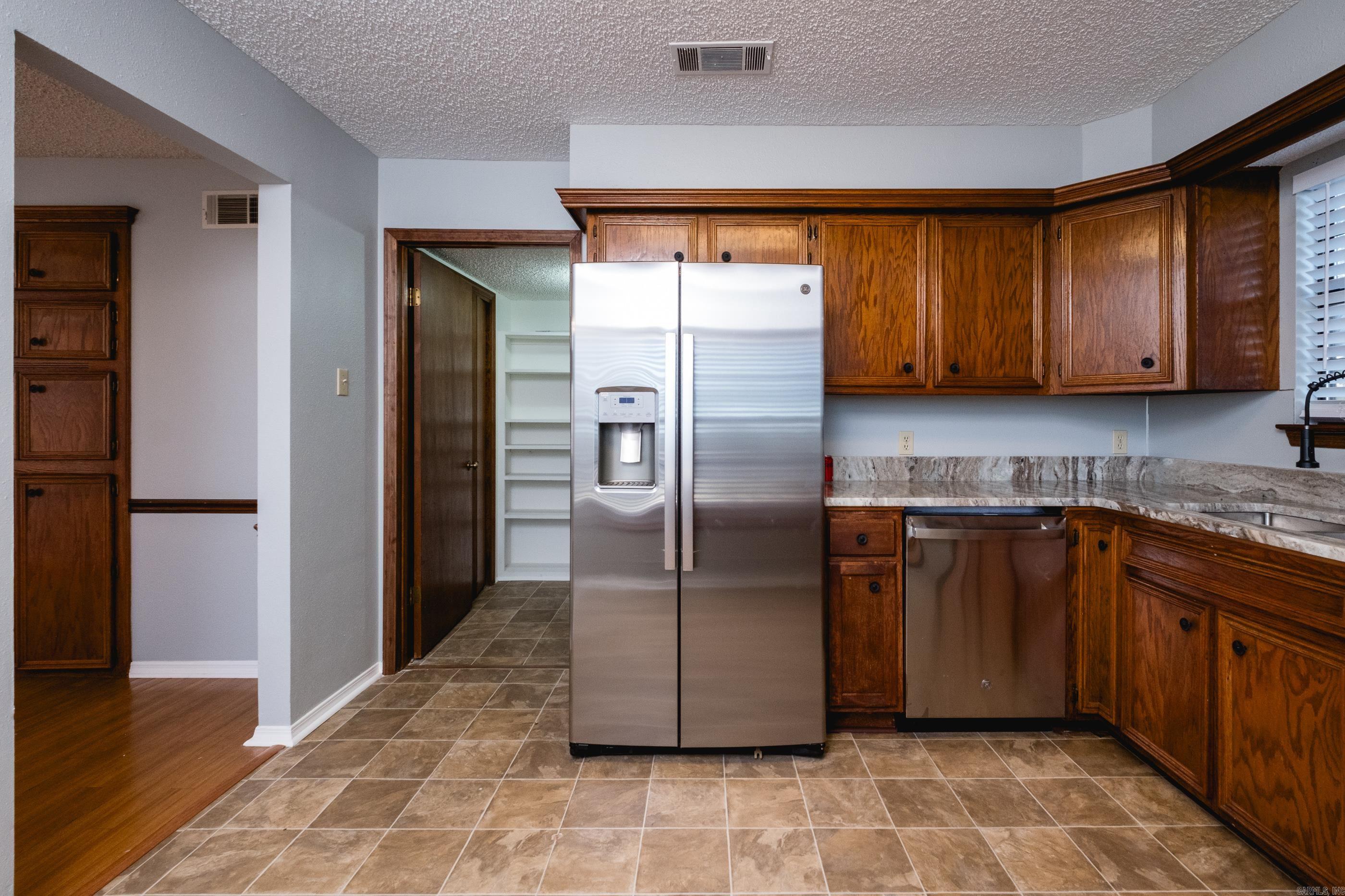 OTTER CREEK COMMUNITY - Residential