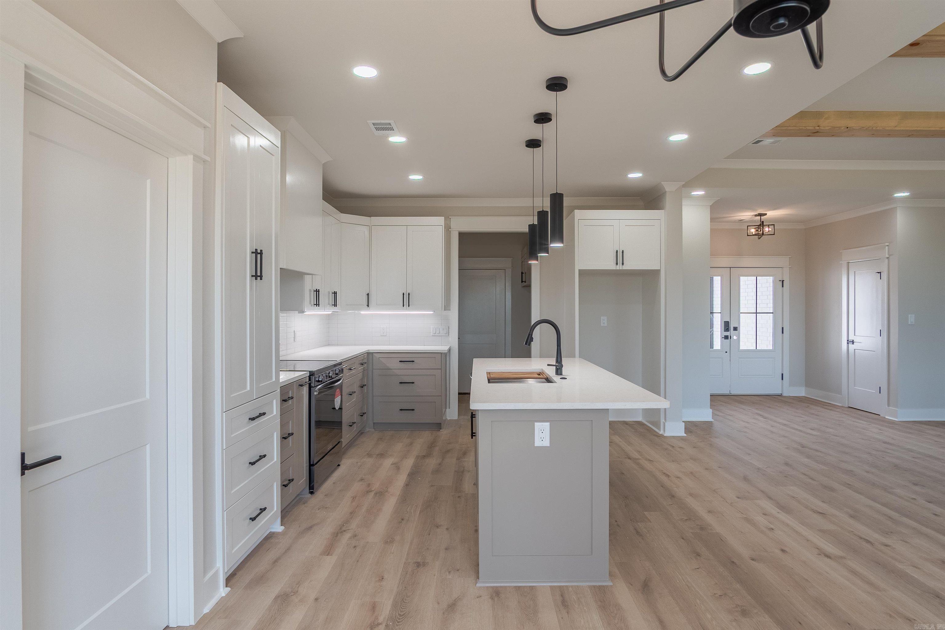 HIDDEN VALLEY ESTATES - Residential