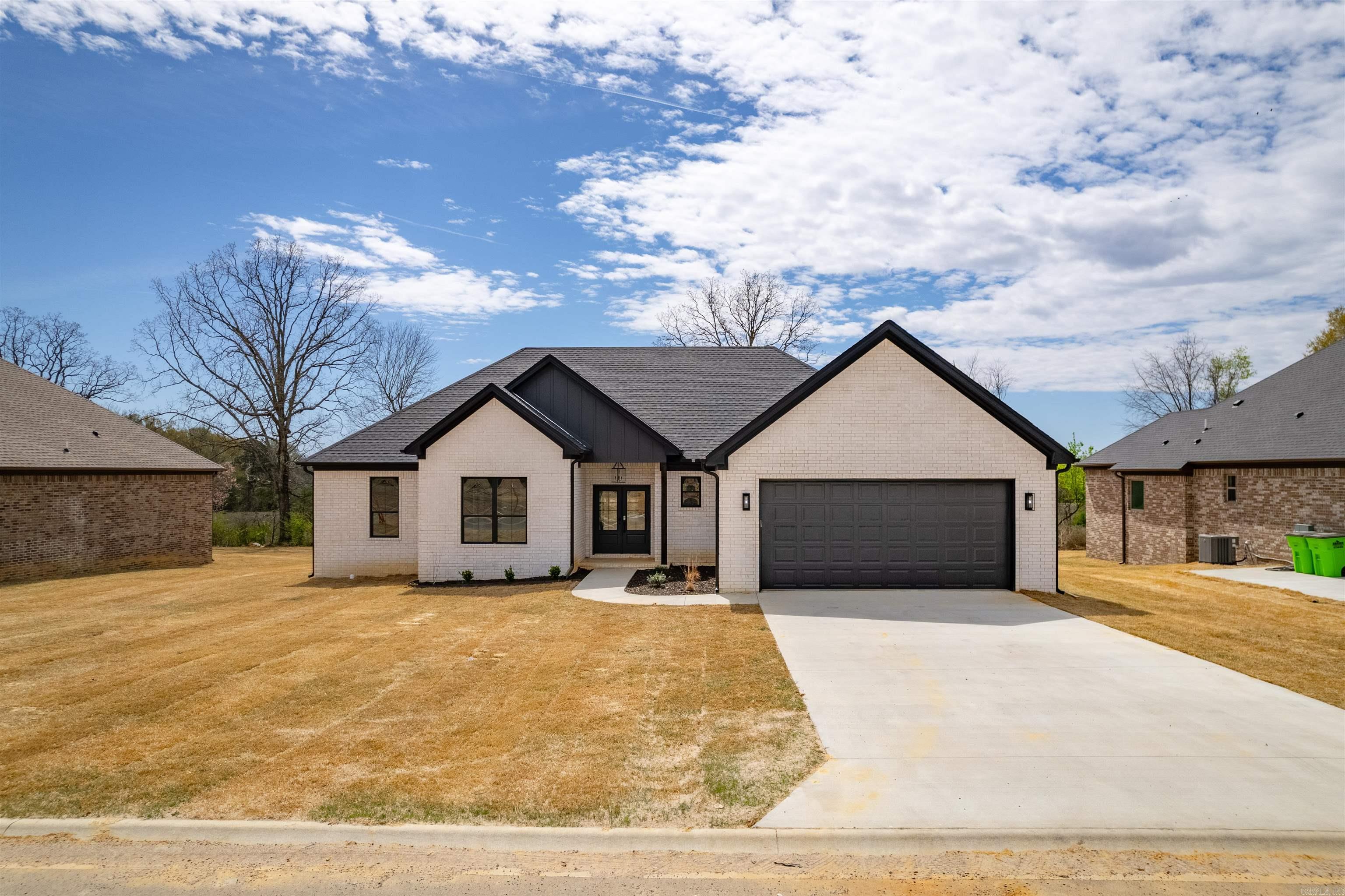 HIDDEN VALLEY ESTATES - Residential