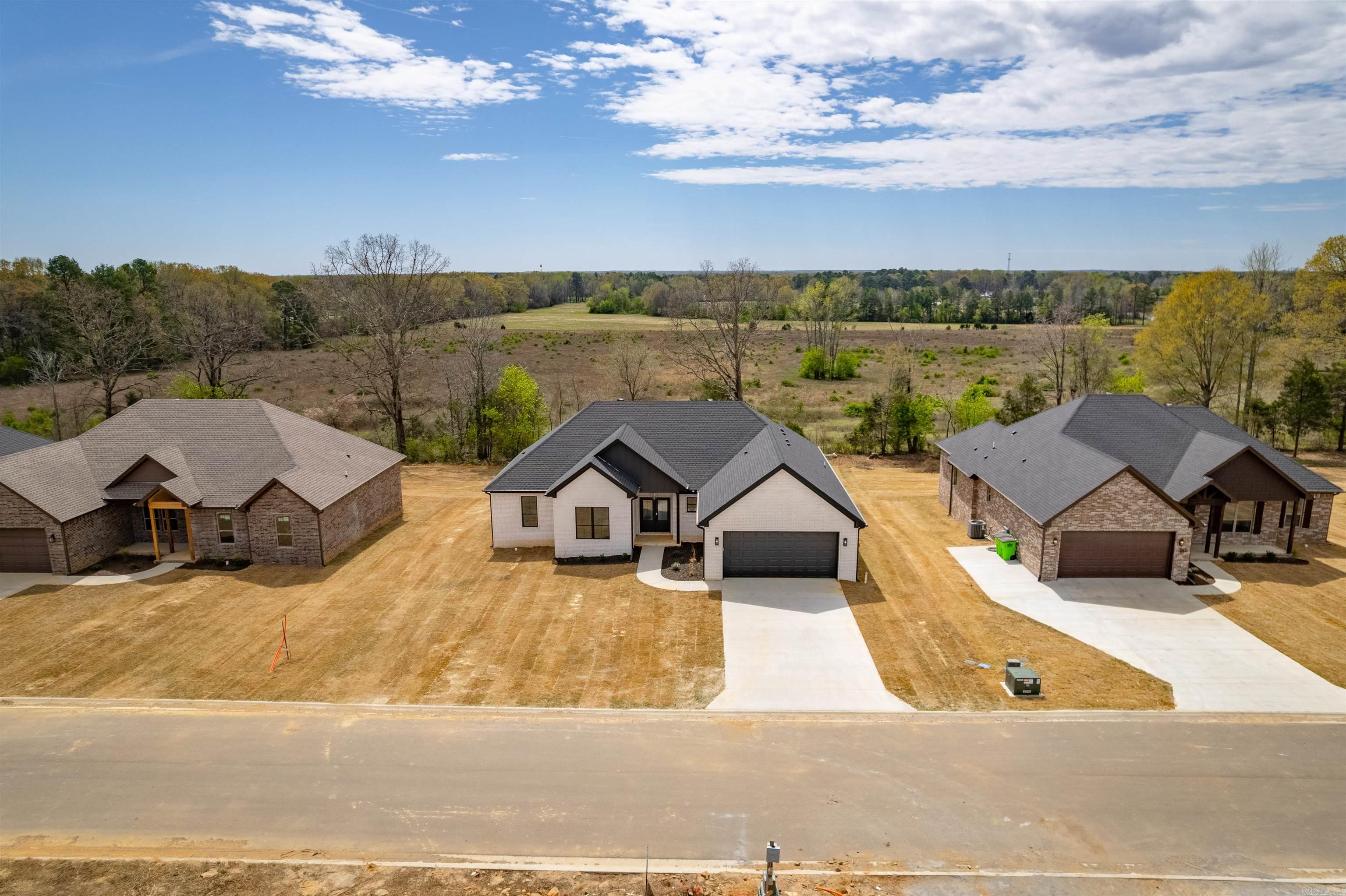 HIDDEN VALLEY ESTATES - Residential